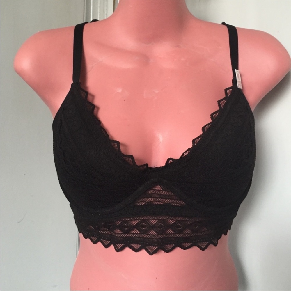 VS black racerback bra - Picture 6 of 6